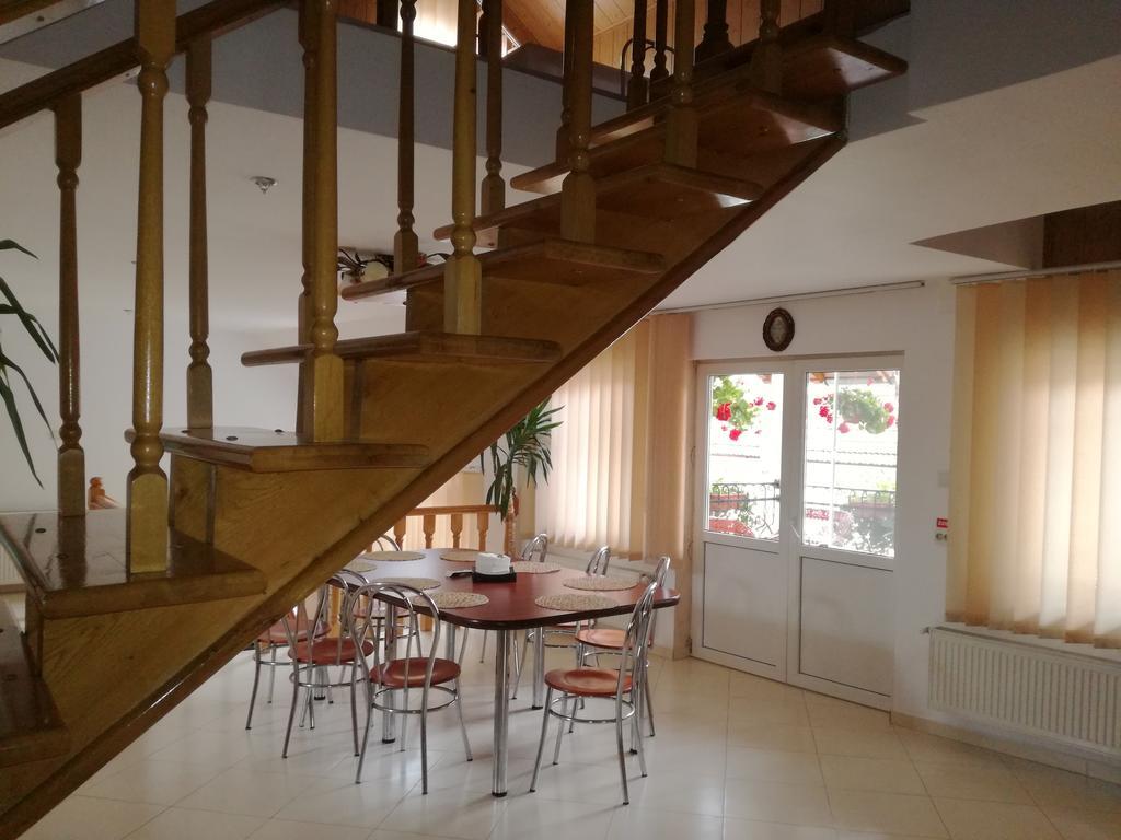 Vila Nely Rîşnov Exterior foto